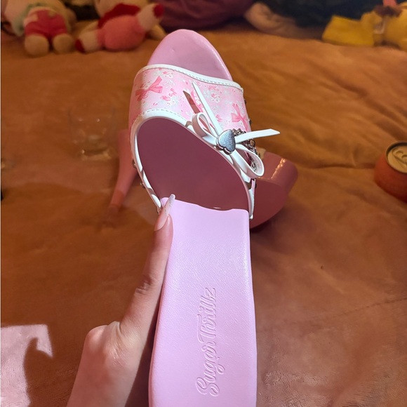 Sugar Thrillz Pink Floral Platform Heels - Picture 2 of 4